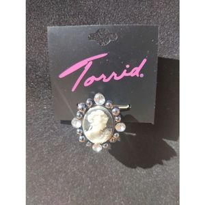 Torrid Charcoal Pearl Cameo Brooch Pin